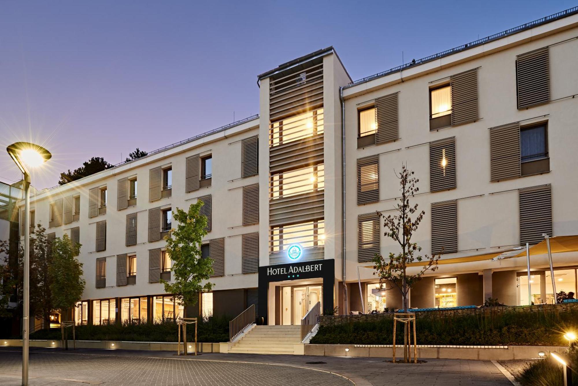 Hotel Adalbert Szent Tamás ház Esztergom Exterior foto